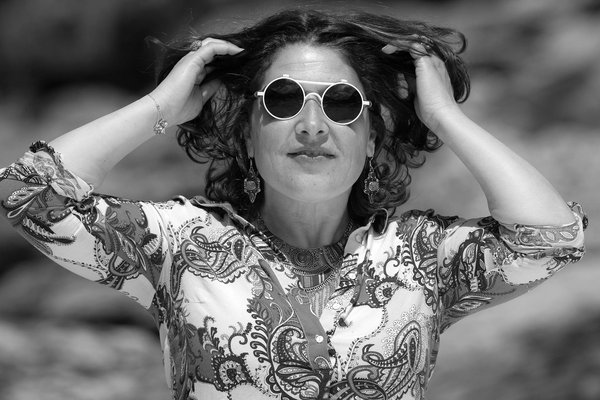 Comment la mode slow s'adapte à la tempête économique : Solutions et perspectives.