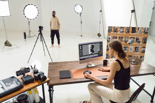 Les avantages de choisir un laboratoire photo à Nîmes